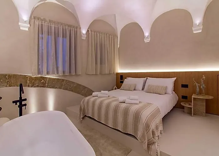 Panto - Rooftop Boutique Rooms